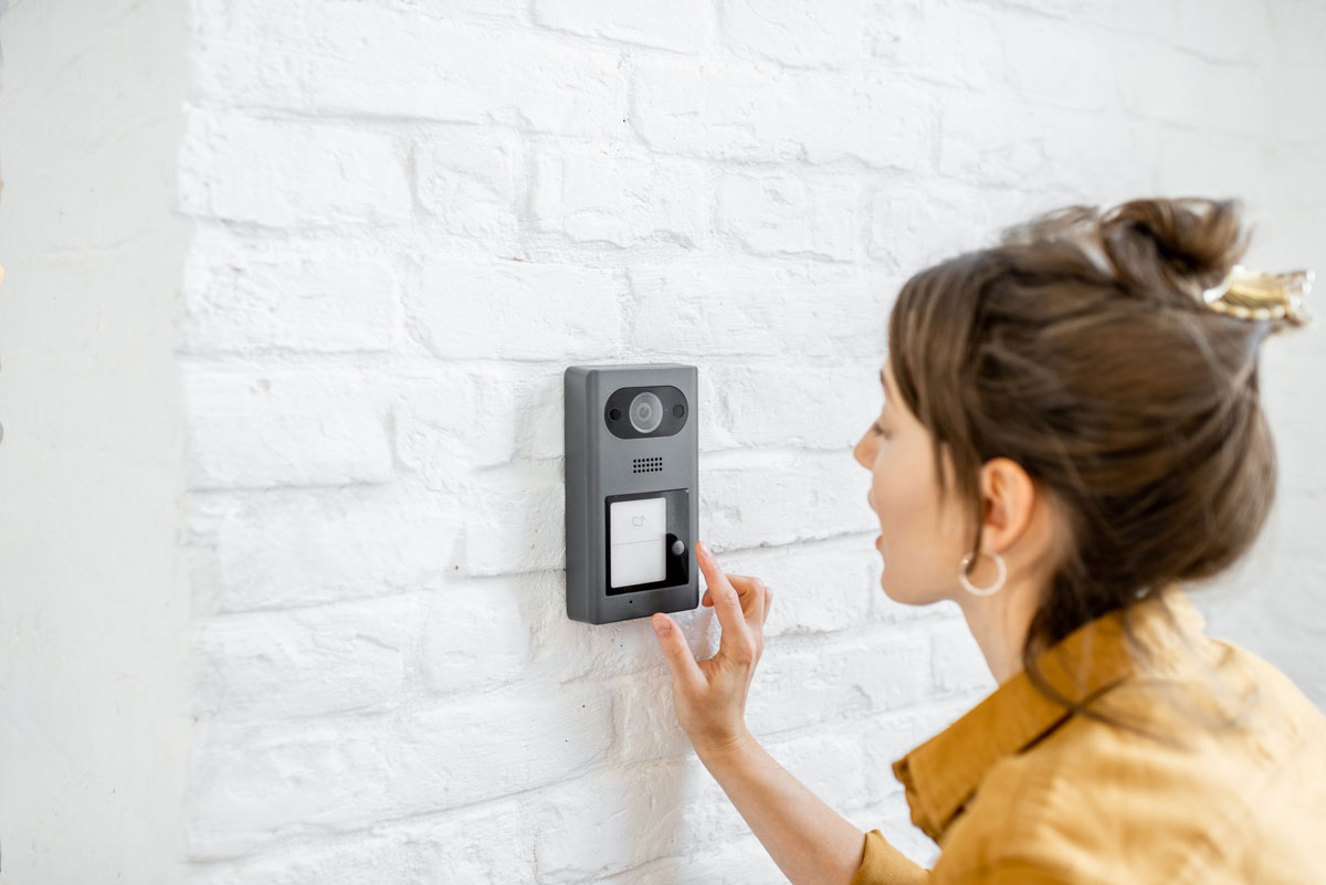 6 Reasons Why You Should Install an Intercom System in Your Home